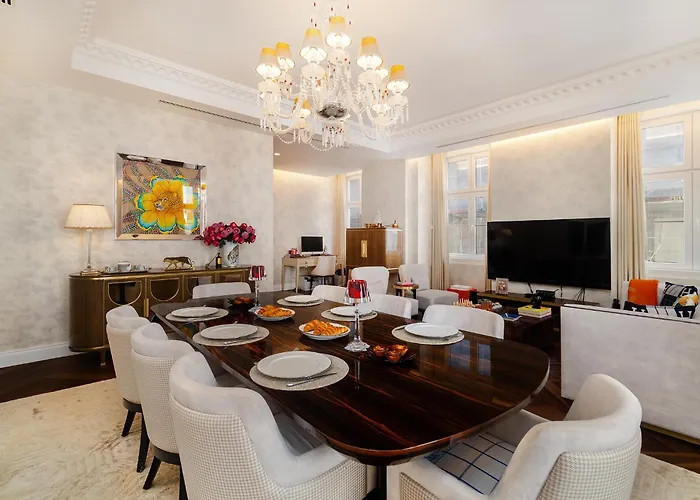 Whome Timeless Luxury In Historical Center